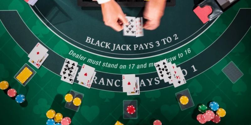 Chiến thuật tách hai lá 8 luôn được áp dụng trong Blackjack Kubet88